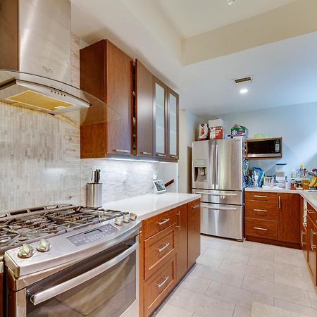 Modern Beverly Hills Townhome 5 Mi To Hollywood! Лос-Анджелес Экстерьер фото